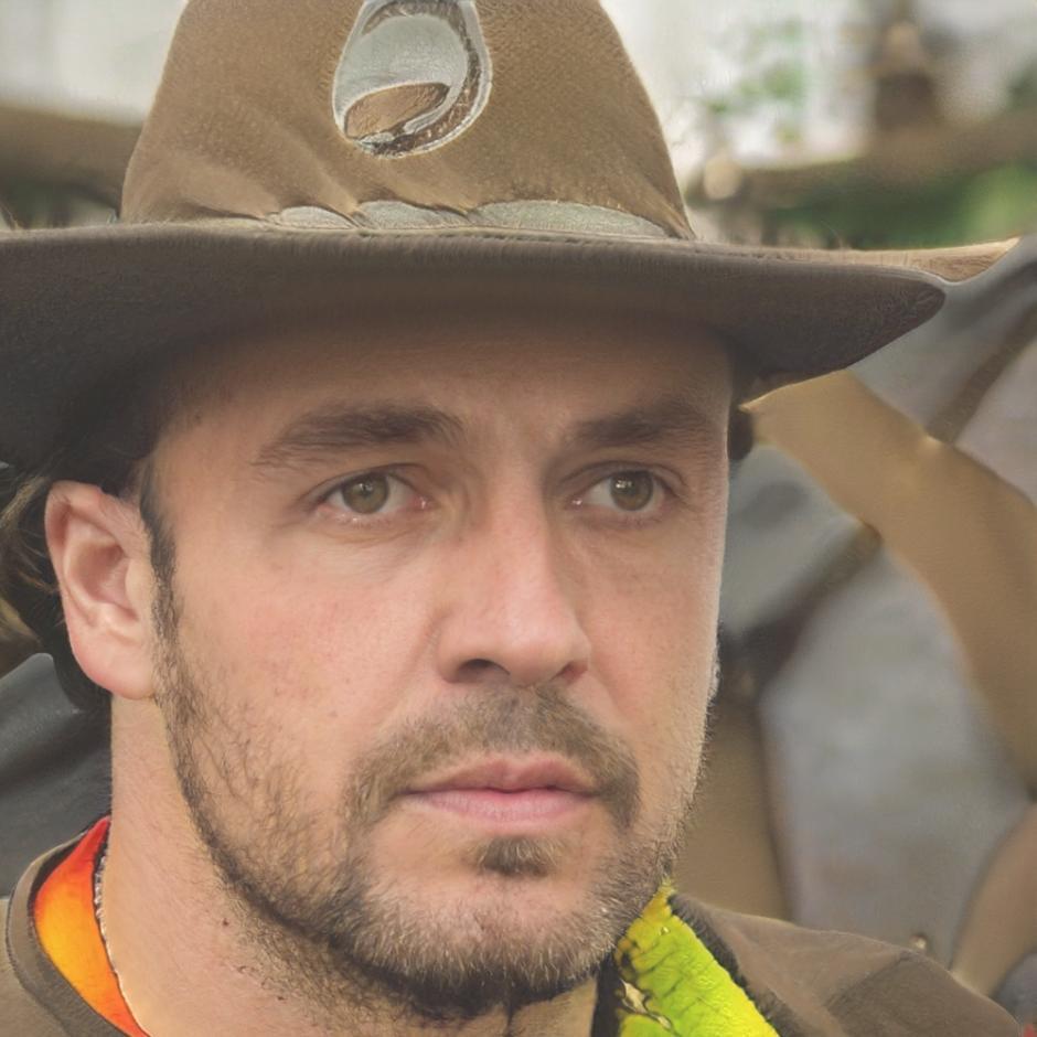 Instructor Miguel Torres