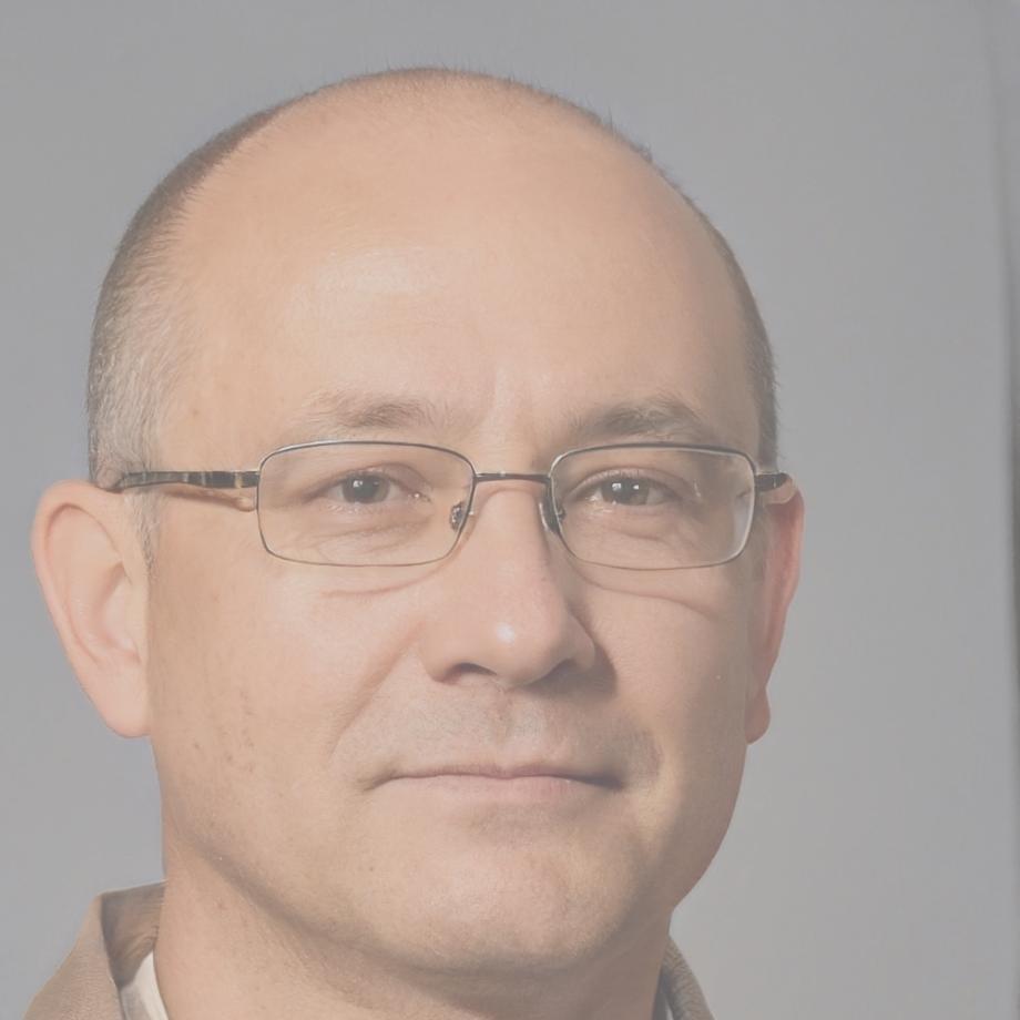 Instructor Diego Romero